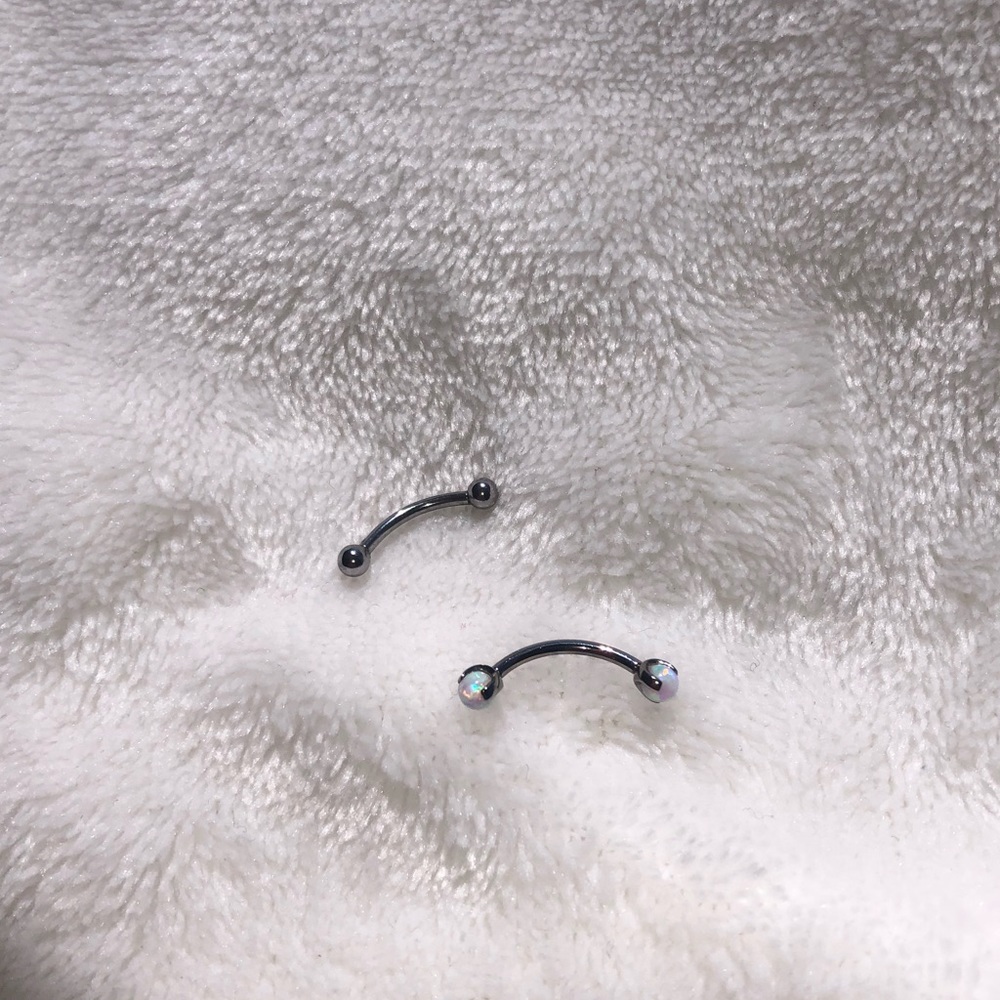 Daith / rook curved barbells